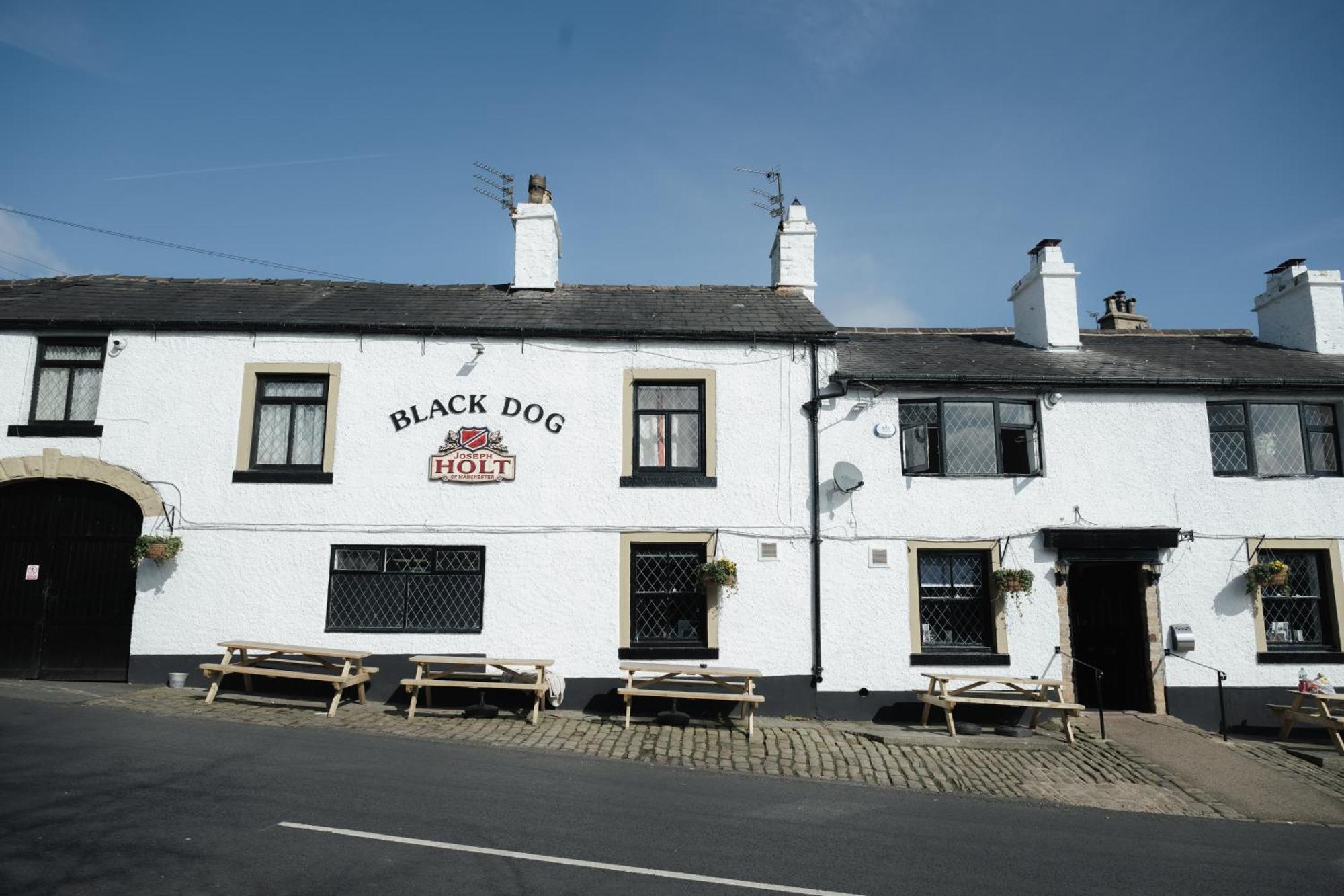 Black Dog Inn بولتون المظهر الخارجي الصورة