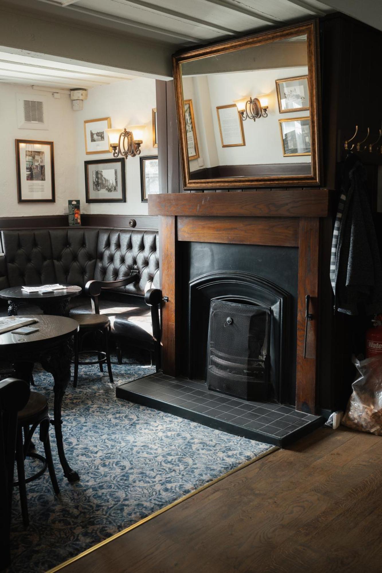 Black Dog Inn بولتون المظهر الخارجي الصورة
