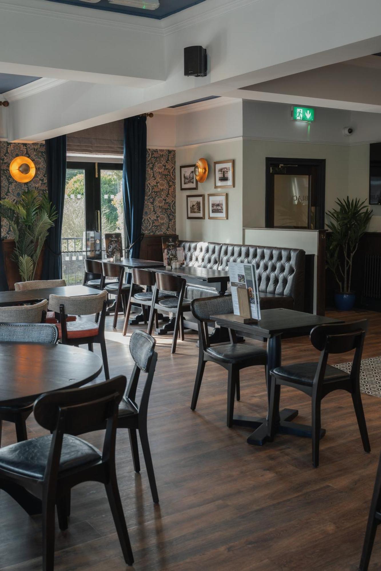 Black Dog Inn بولتون المظهر الخارجي الصورة